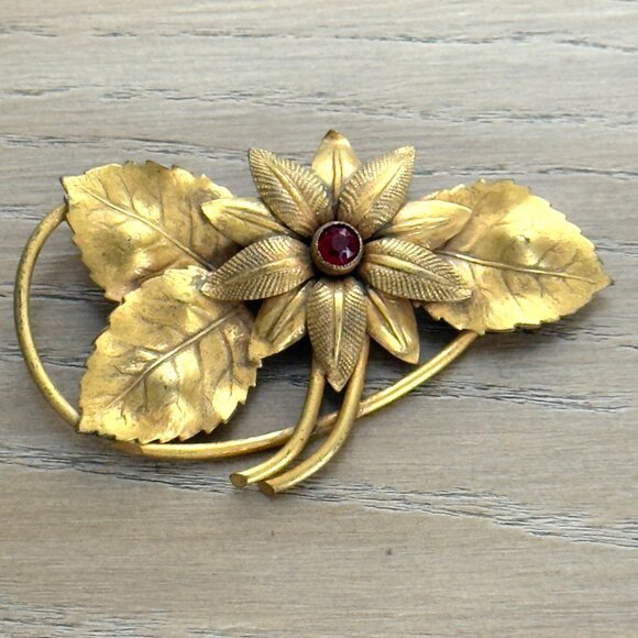 Jewelry - Vintage Gold Tone Metal Floral Leaf Brooch Pin Red Stone Statement Curved